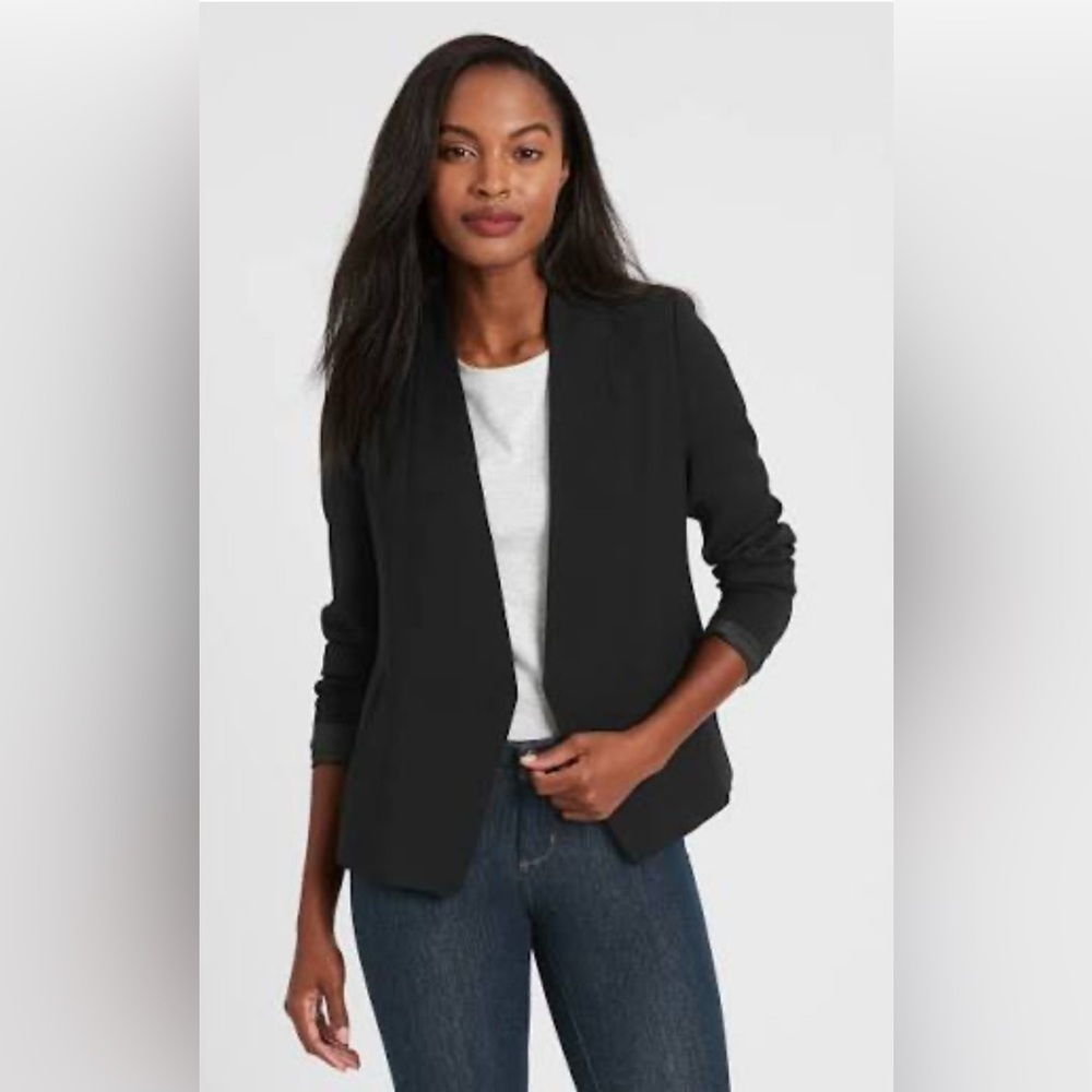 Banana Republic Women’s Collarless / Buttonless Blazer — Black, Size 12